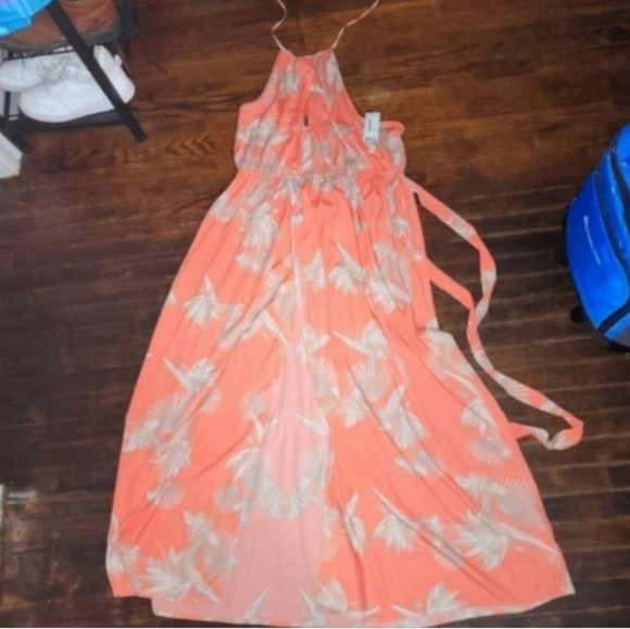 Nwt Boohoo 18 halter maxi dress - Picture 3 of 5